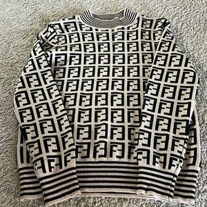 Frendi Sweater size medium